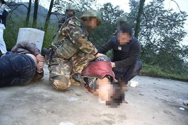 重庆市特大制毒案件《禁毒之战2017—深山擒毒》